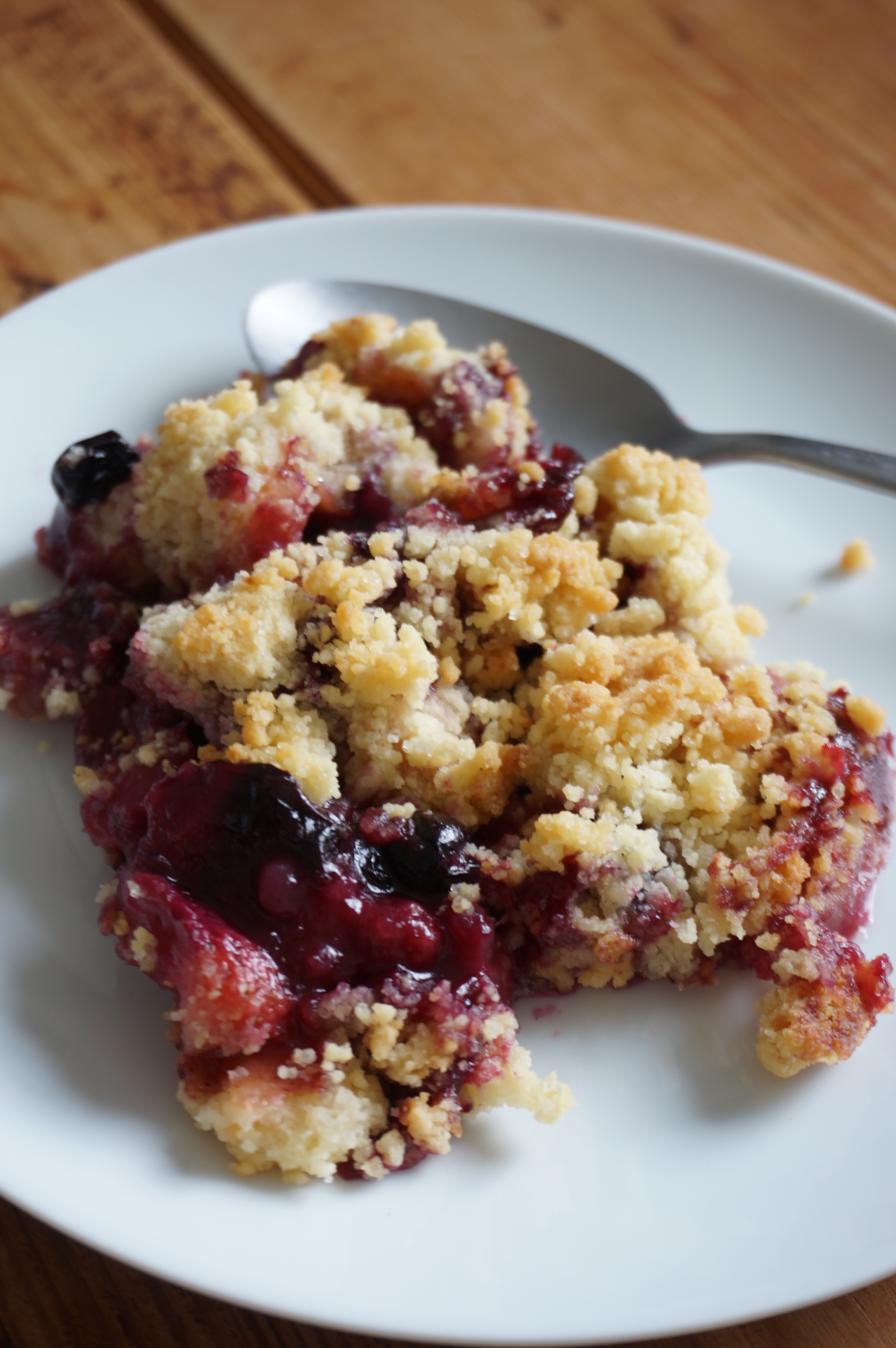 Mixed Berry Crumble