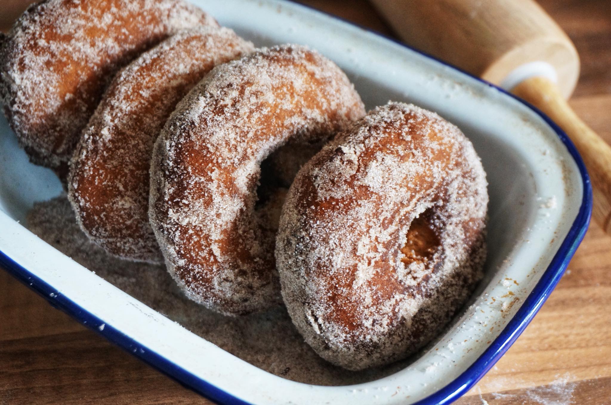 Easy Cake Doughnuts