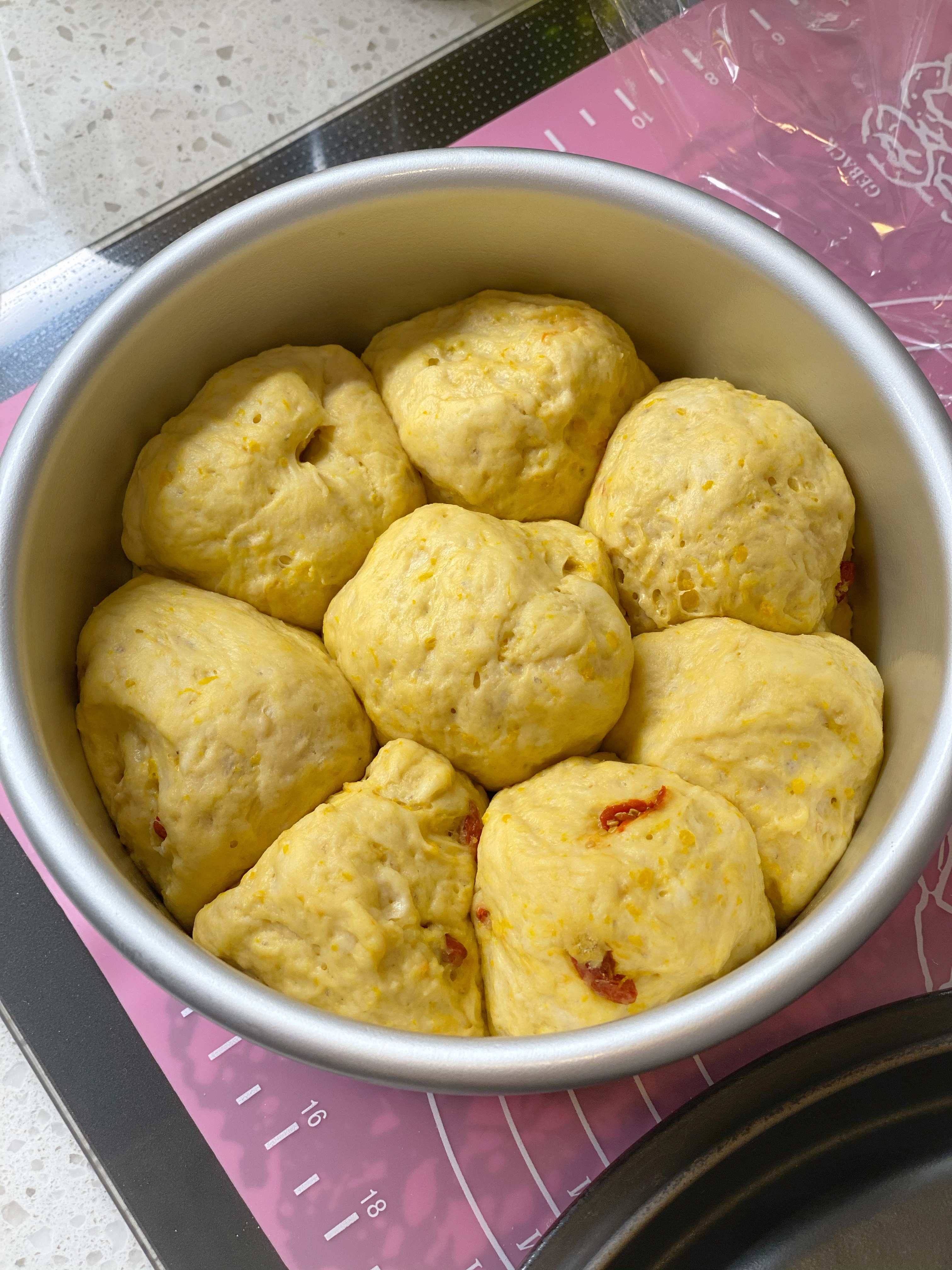 No-knead Healthy Pumpkin Bread Rolls