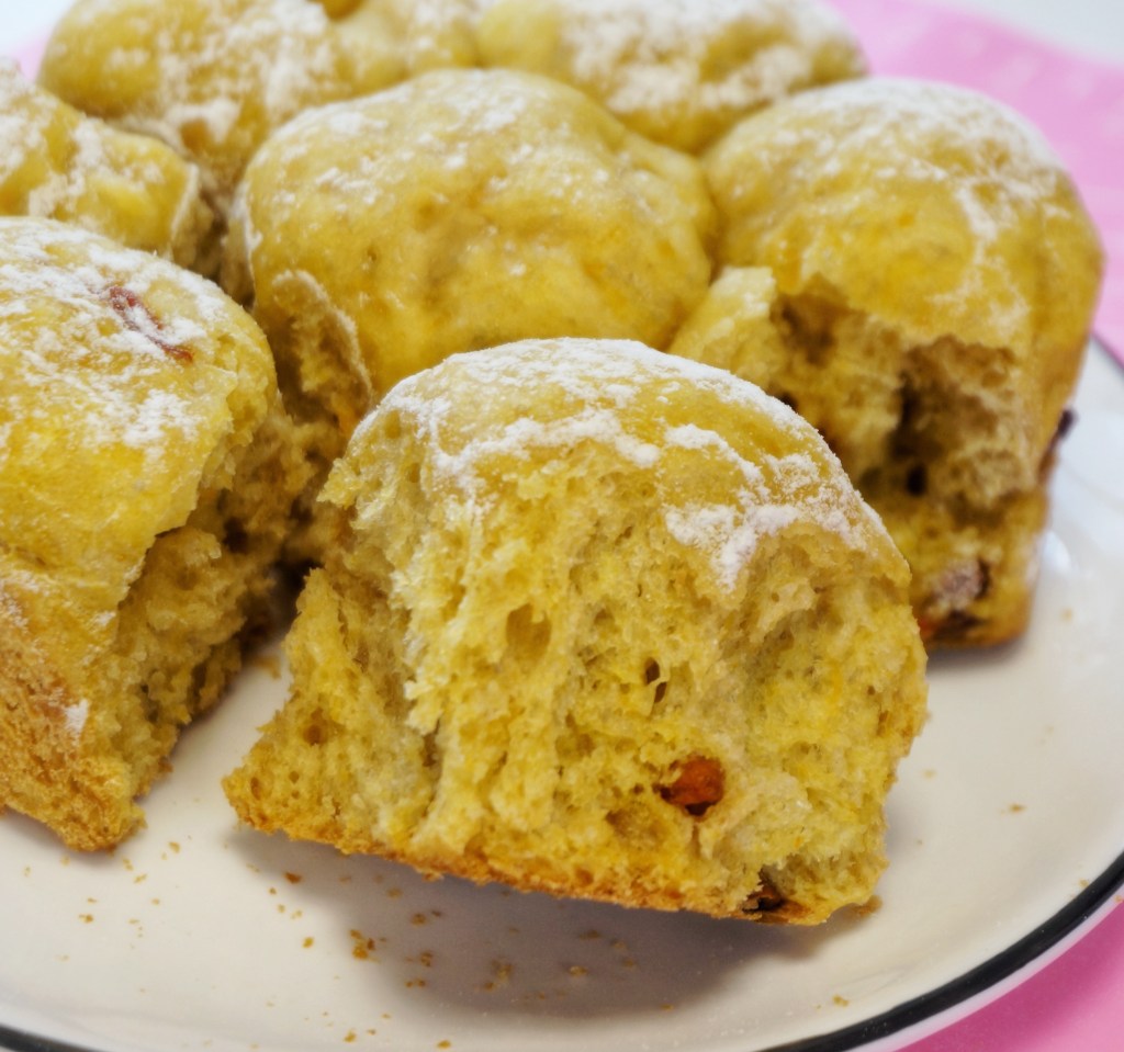 No-knead Healthy Pumpkin Bread Rolls