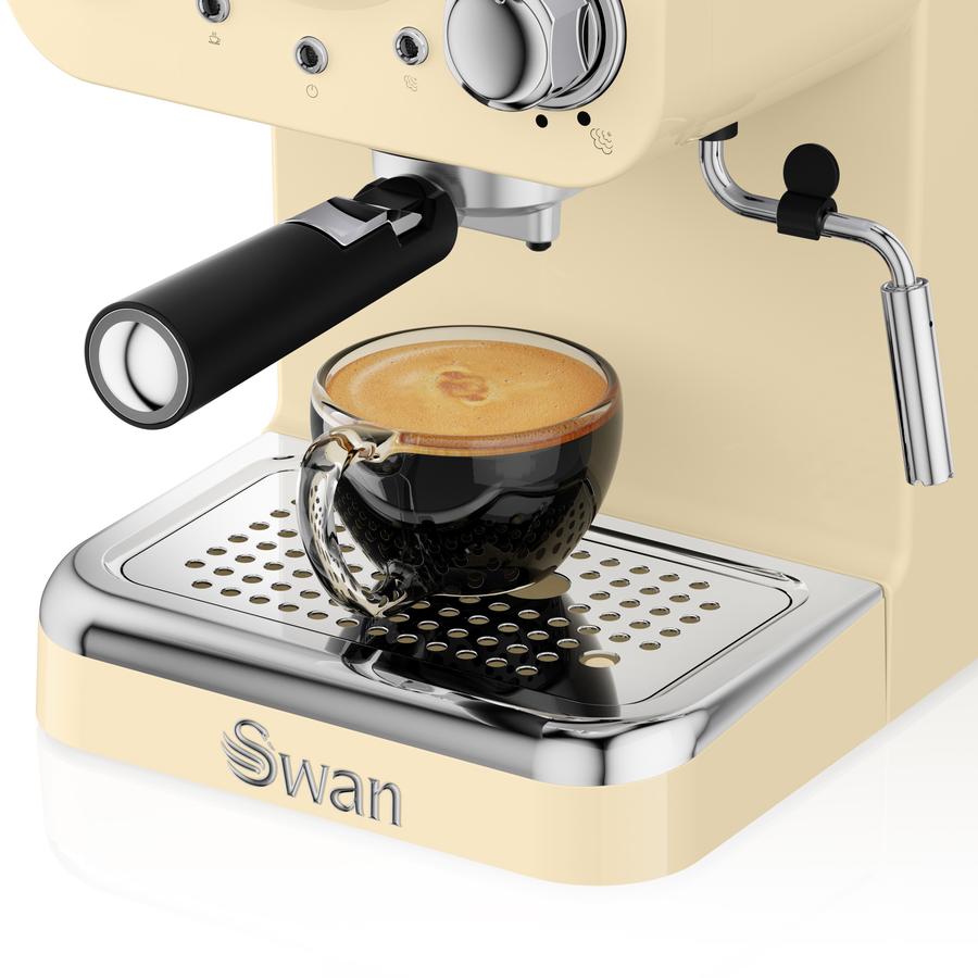 Review: Swan Retro Pump Espresso Coffee Machine SK22110CN
